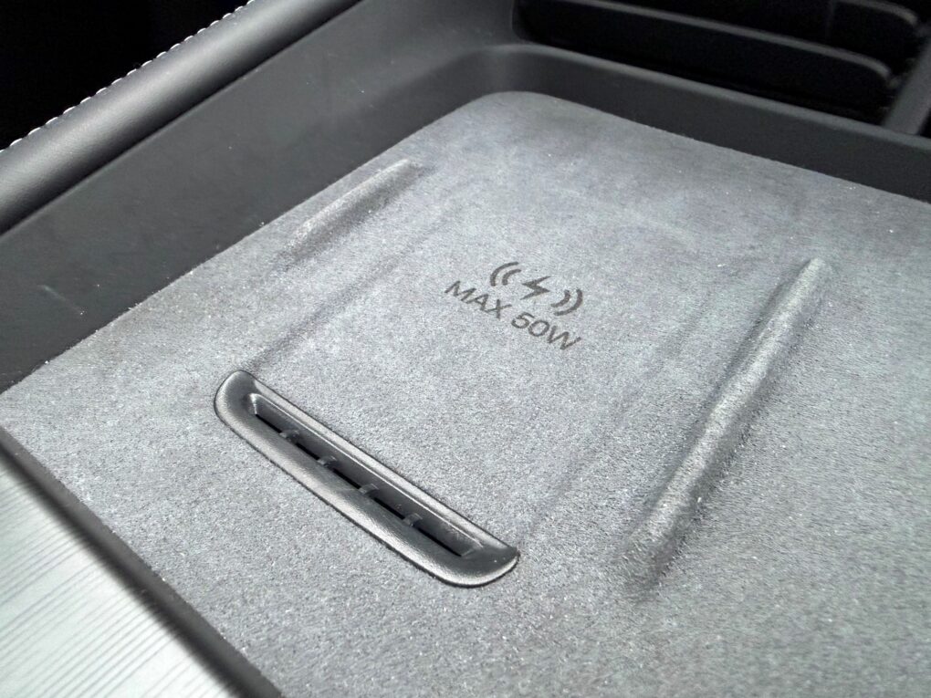 BYD Seal 6 kabelloses Laden