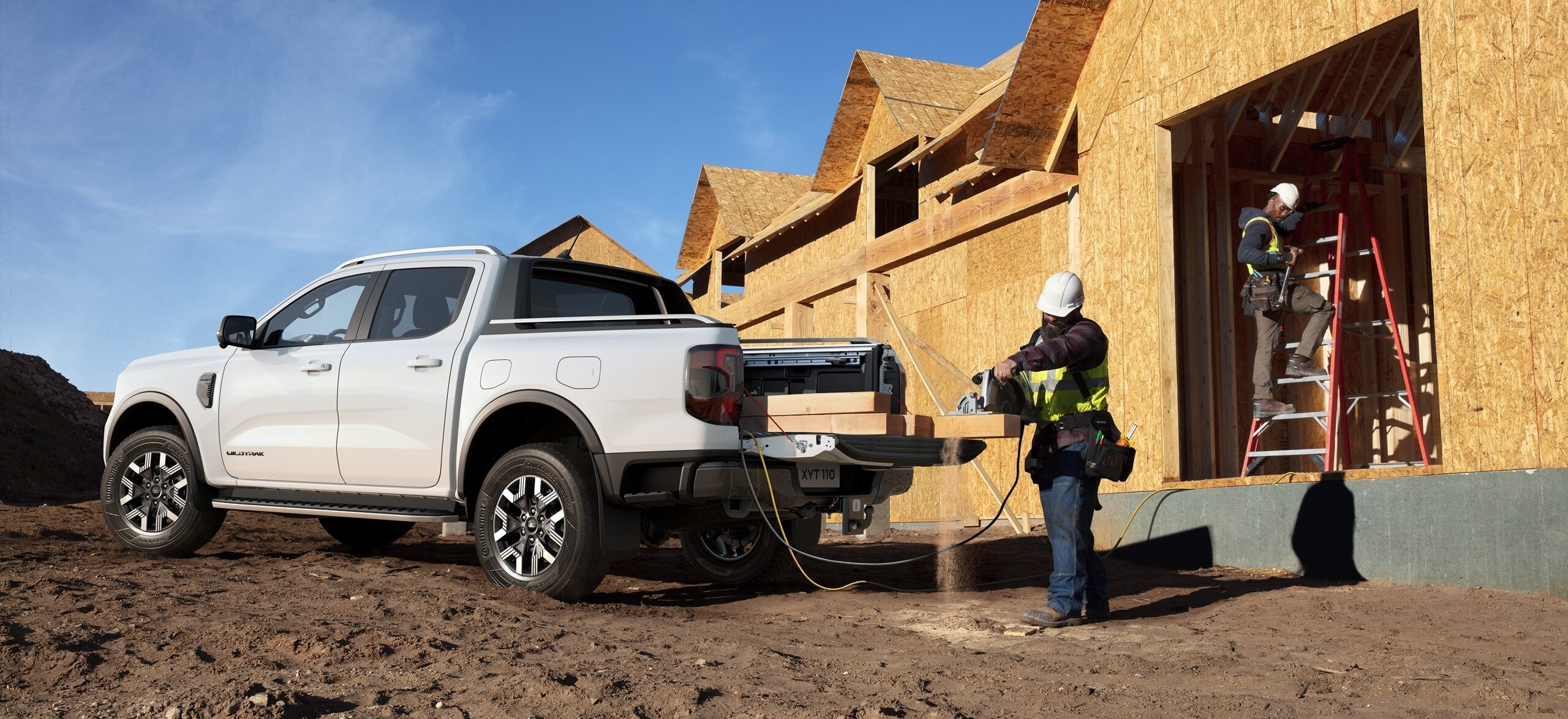Ford Ranger PHEV Arbeiter
