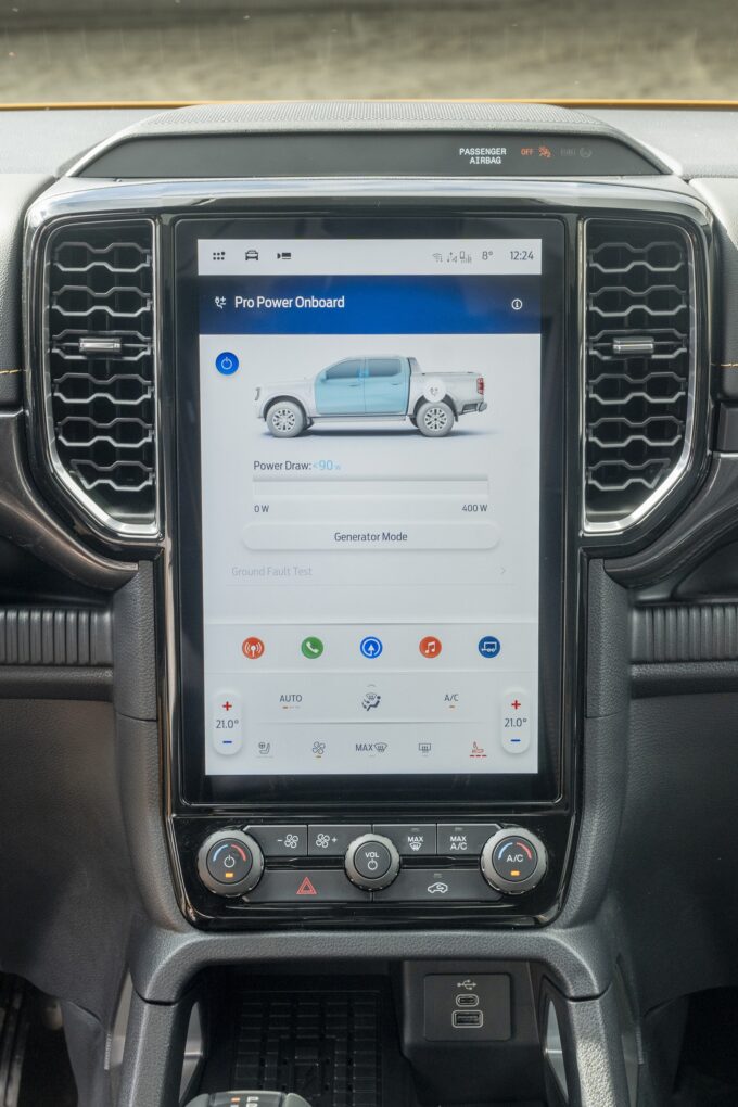 Ford Ranger PHEV Display
