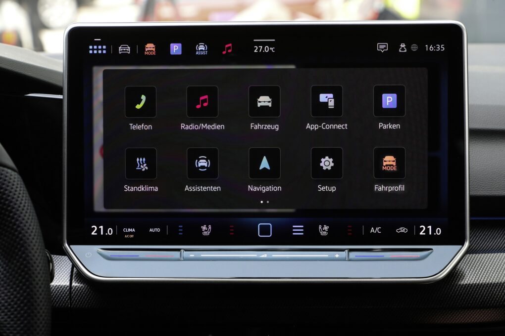 Golf 8 GTE Apps