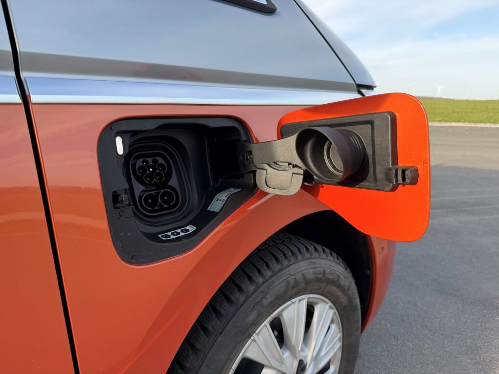 VW California eHybrid Ladeanschluss