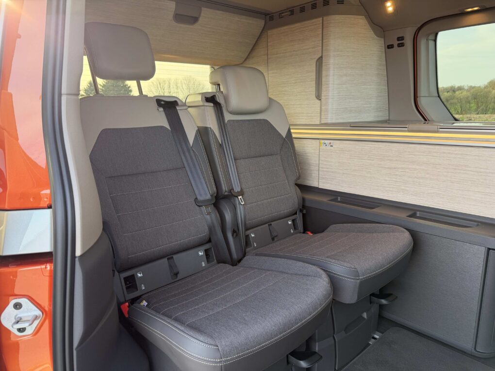 VW California eHybrid Sitze hinten