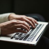 Laptop schreiben