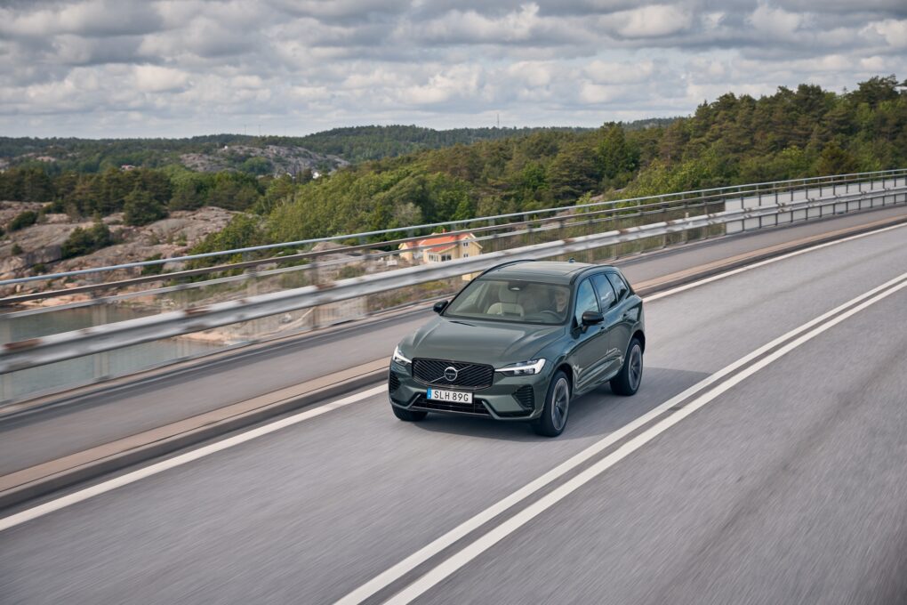 Volvo XC60 dynamisch vorne