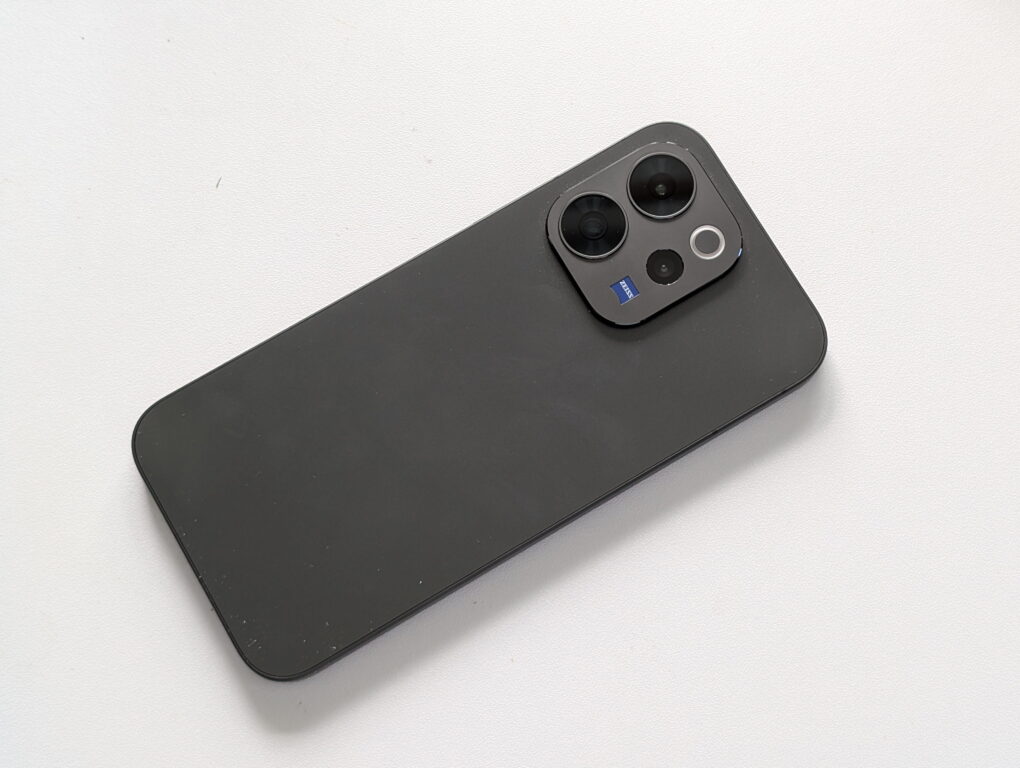 Vivo V70 Design 1