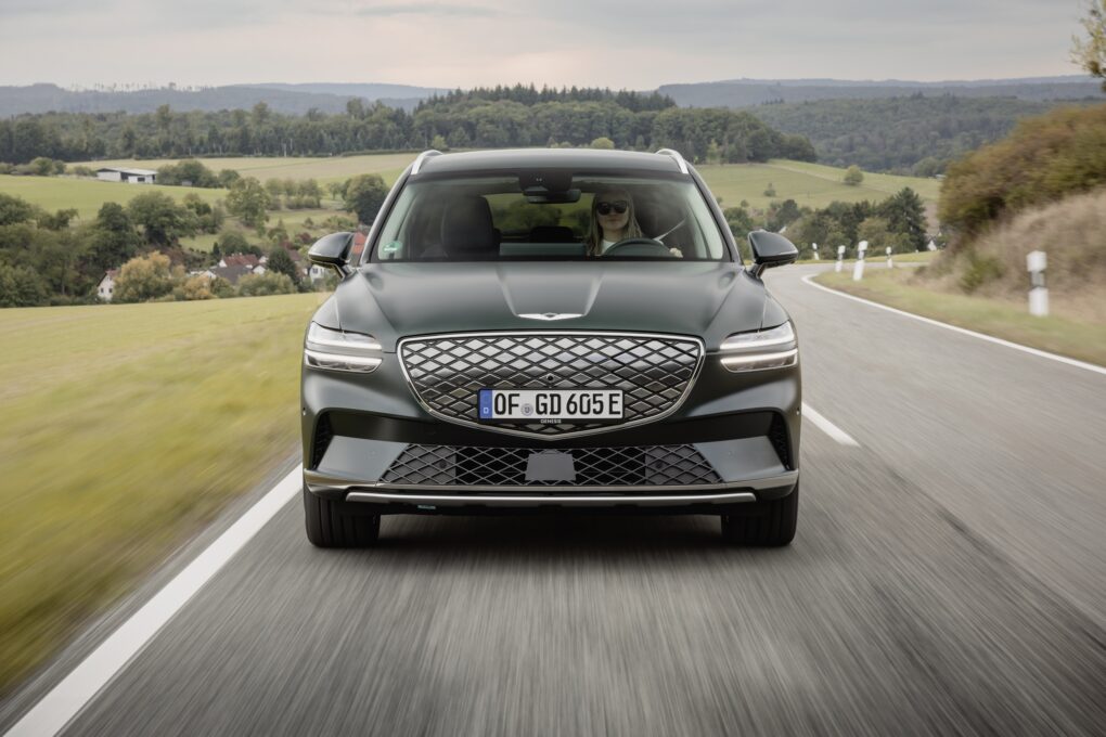 Genesis GV70 Front