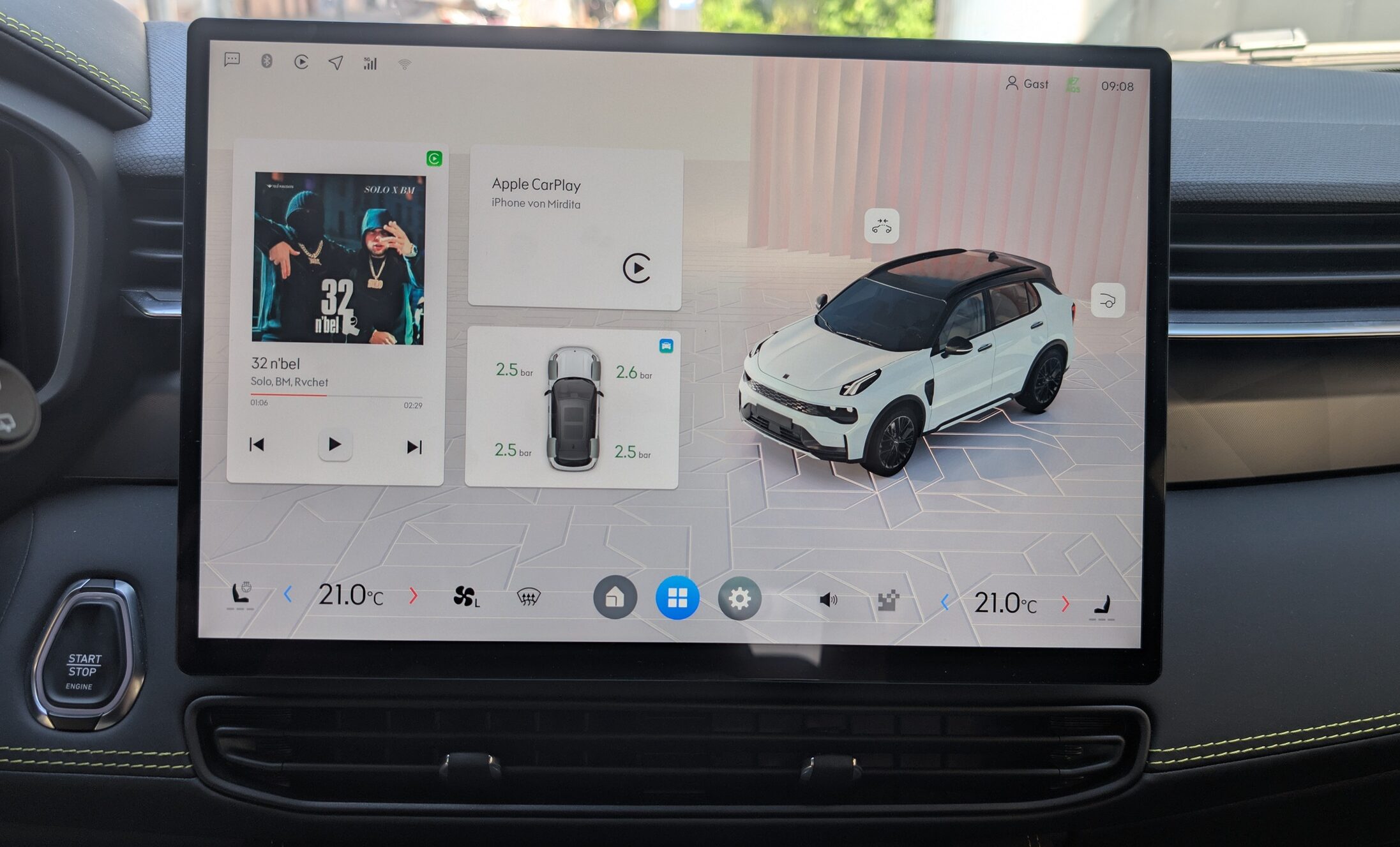 Lynk & Co 01 Infotainment