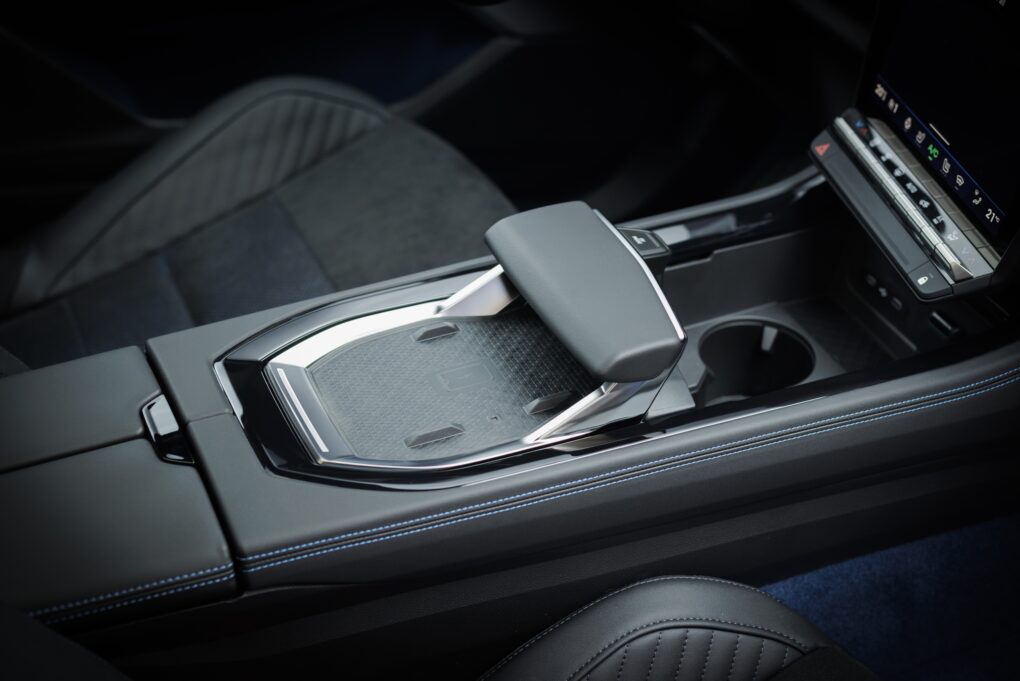 Renault Rafale Mittelkonsole Interieur