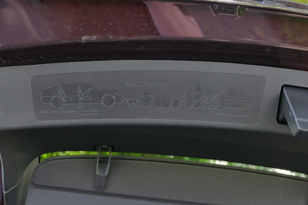 Volvo ES90 Grafik-Heckklappe