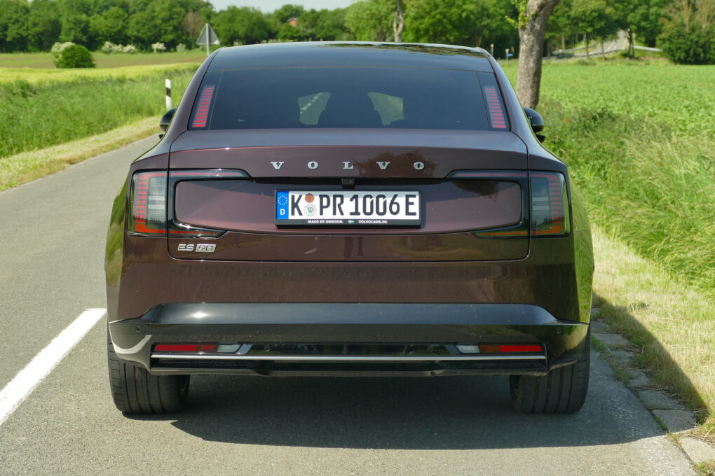 Volvo ES90 Heck