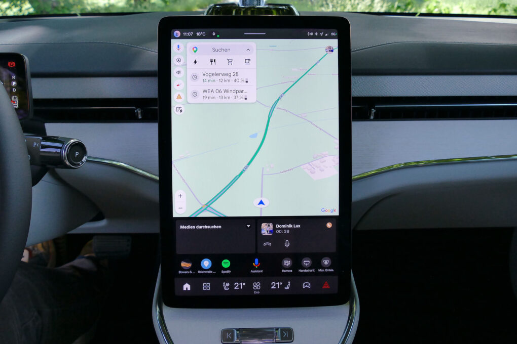 Volvo ES90 Infotainment