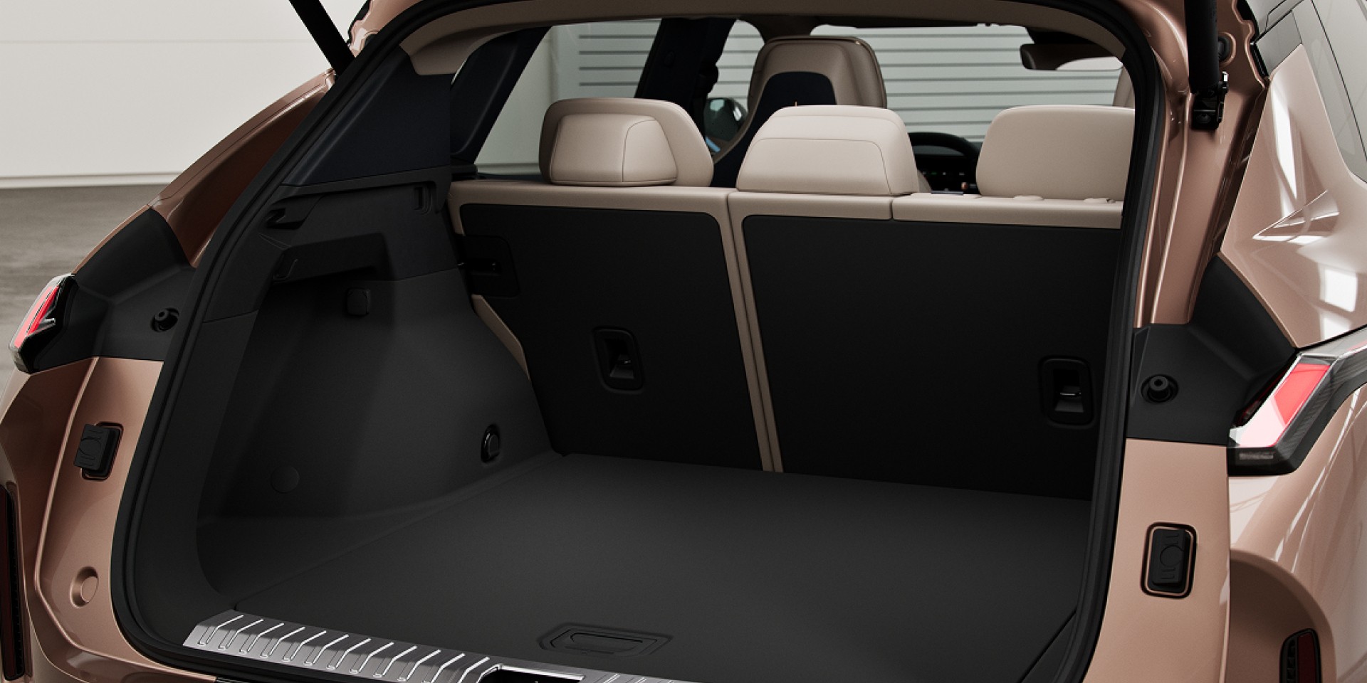 Lynk & Co 08 Kofferraum
