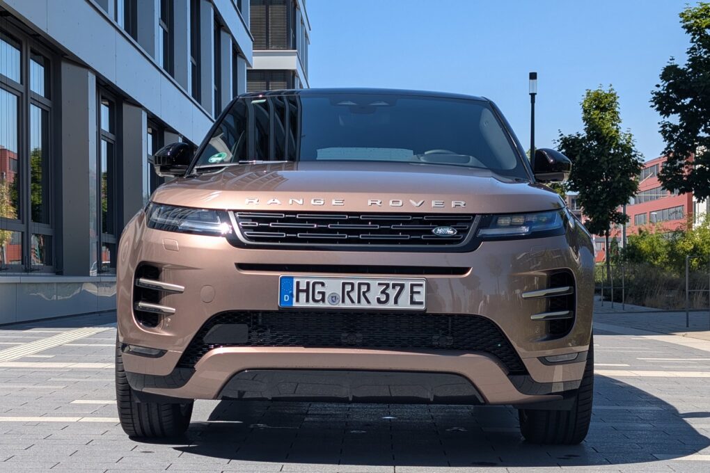 Range Rover Evoque P270e Front