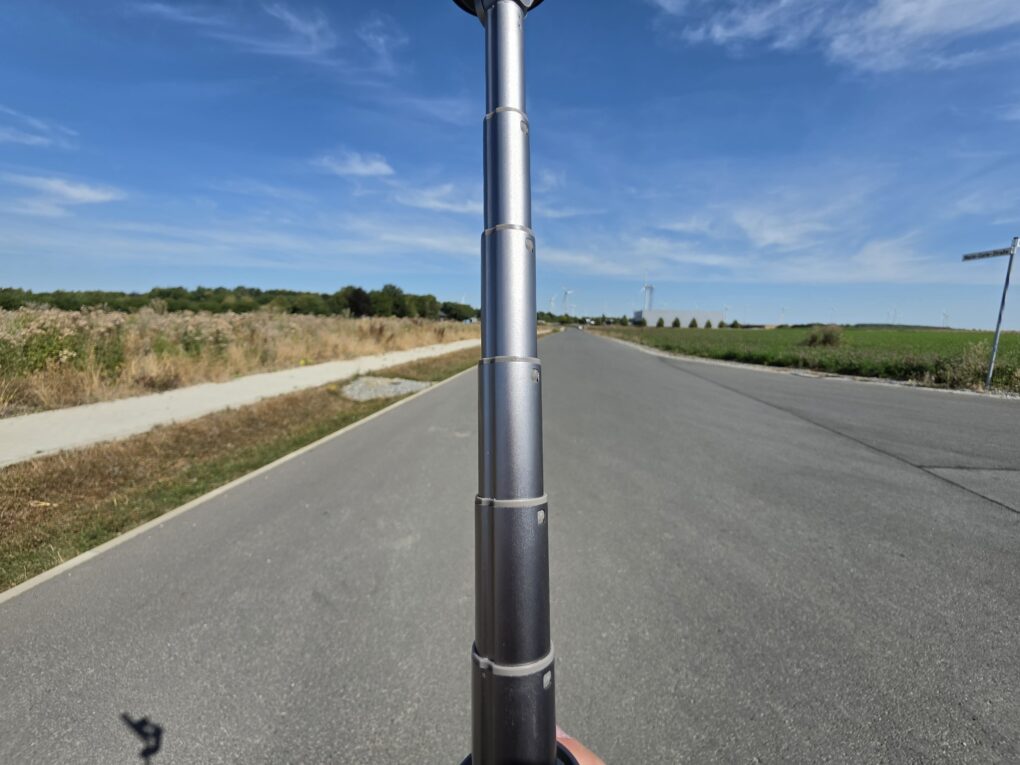 DJI Osmo Mobile 8P ausfahrbarer Selfiestick