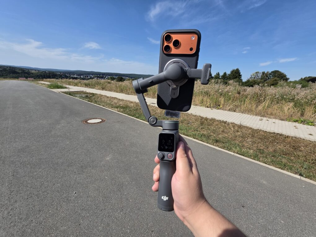 DJI Osmo Mobile 8P Handy Rückseite