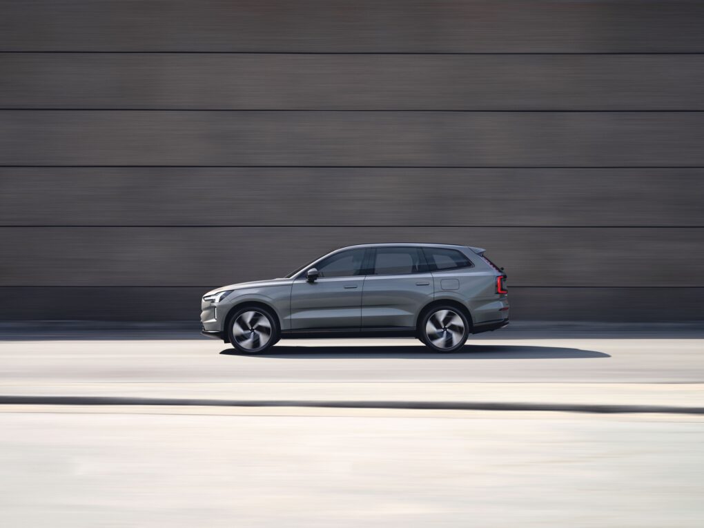 Volvo EX90 Handling