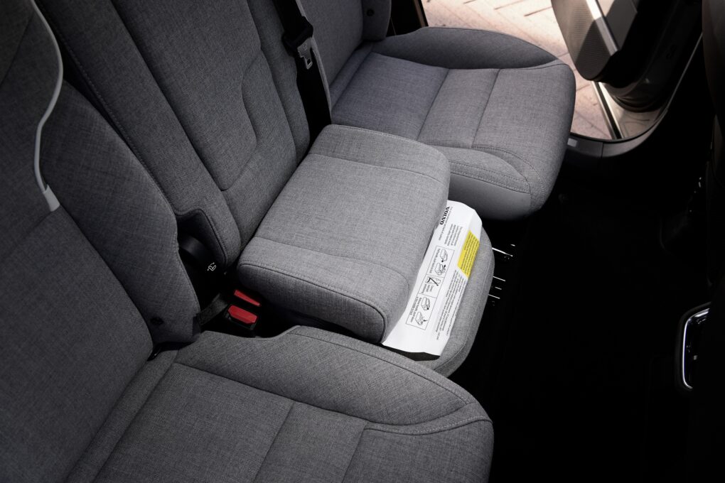 Volvo EX90 Kindersitz
